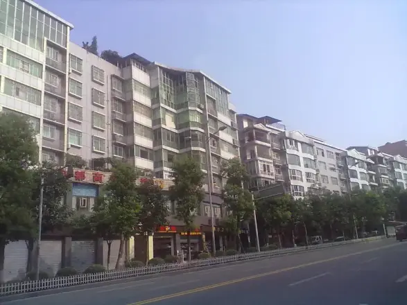 鸿发小区