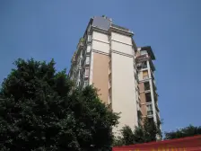 大渡口步行街旁+配套成熟+交通方便+视野开阔