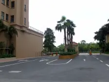 新世经领居B区,毛坯四房,业主诚意出售