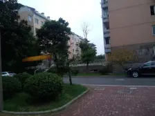 江南明珠苑小区中间位置临湖独栋看房方便