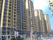 南北格局,户型方正,楼层适中,采光好,视野开阔