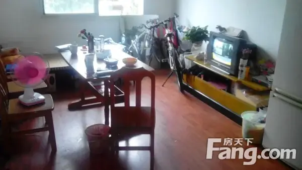 佣金仅收0.5%,免按揭服务费。财大<em>校内</em>,环境特