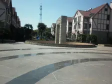 复式,带大阁楼,无杂费,南北通,交通便利,近地铁。