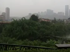 汽博中心 保利高尔夫华庭四房205万