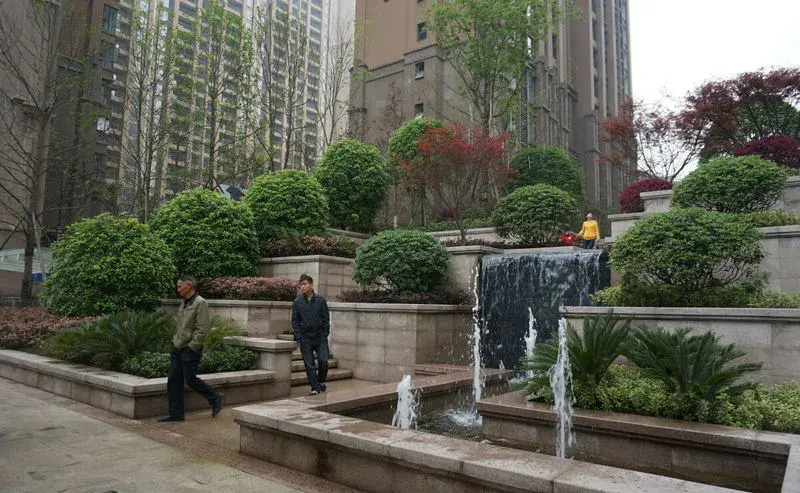 塔子山壹号的大门口景观就让我惊呆了