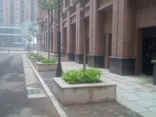 金成时代三室两卫三居双气,离东区一路之隔,交通便捷