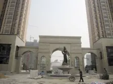 此房业主诚心出售 户型方正 视野好 采光充足