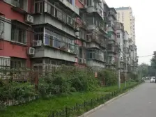 二里庄 低楼层 南向一居 明厨明卫 +14平米 采光好