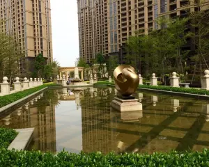 龙汇御景 4房 精装修 带两个车位