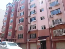 亿泰庄园 3室2厅 南 北