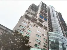 顶跃 40平大露台 七星岗轻轨出口 户型方正 出行方便