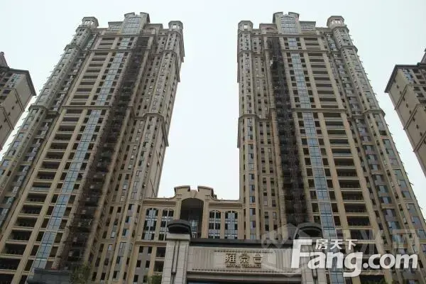 雍景台商住楼实景图