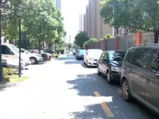 带产权车位 满五仅需契税 近白银路轻轨站公园旁 三开间朝南