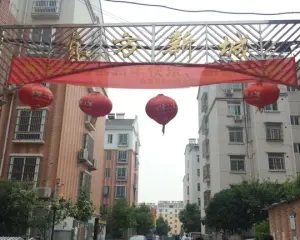 房主自住保养好,商圈成熟。生活方便,拎包入住